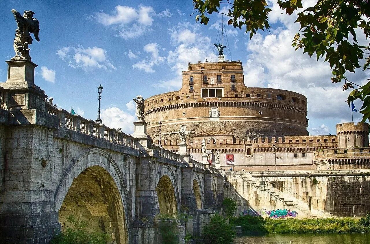 Замок Сант Анджело в Риме. Замок св ангела в Риме. Замок Святого ангела Рим Италия. Дворец Святого ангела в Риме.