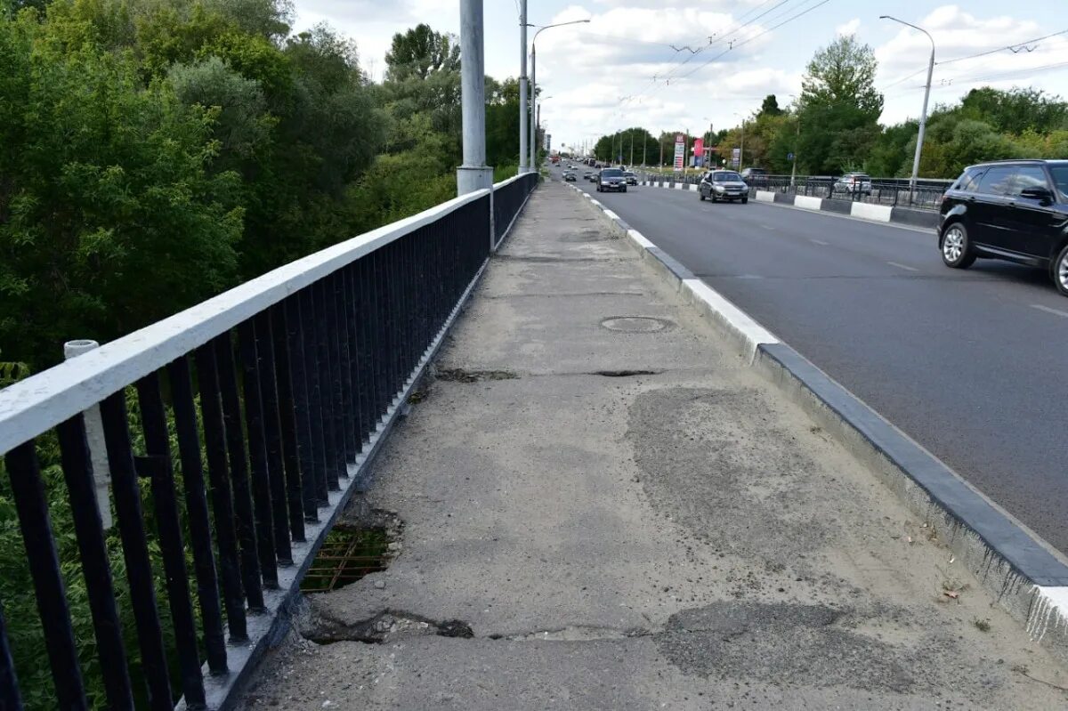 Какое состояние в белгороде. Мост через северский донец в белгороде. мост на волчанской белгород. капитальный мост.
