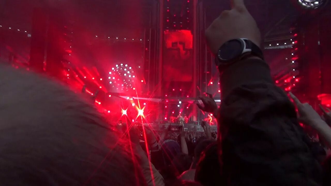 Рамштайн майн херц. Rammstein Санкт-Петербурге 2019. Рамштайн майн Херз Брент 2023 концерт. Рамштайн пиано версия майн Херц Брент.