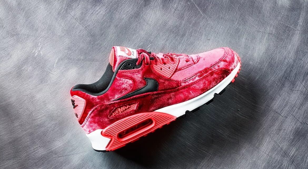 Nike Air Max 90 бархатные. Air Max 90 Red Velvet. Nike Air Max 90 Air Anniversary. Nike Air Max бархатные. Бархатные найки