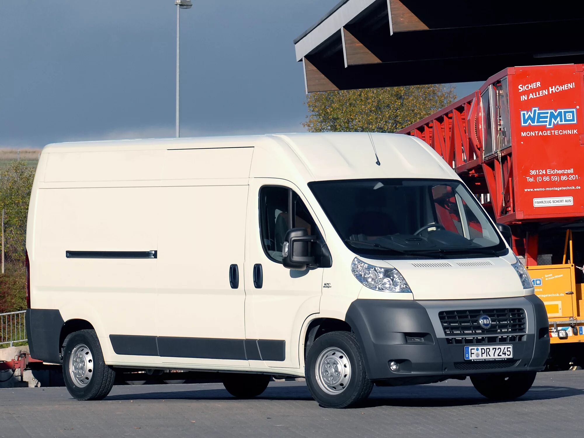 Fiat ducato third generation. Фиат Дукато l3h2. Fiat Ducato 3 поколение. Fiat Ducato 3 поколение фургон. Фиат Дукато 2 поколения.