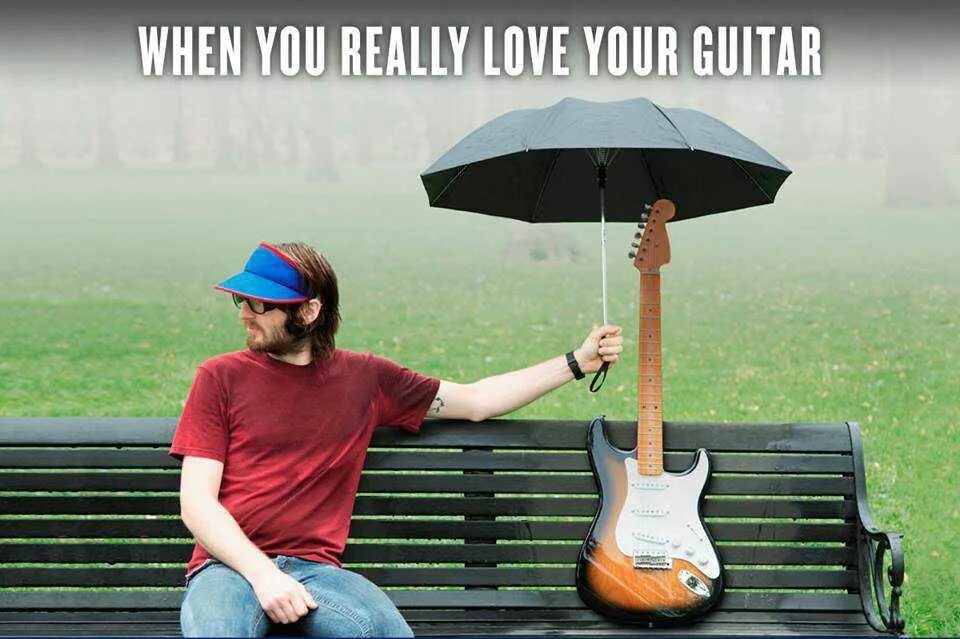 Встряхнув кудрями он сгибался над гитарой. Встряхнув кудрями он сгибался над гитарой. Гитарист со спины. Диван гитара. Человек с гитарой стоя.