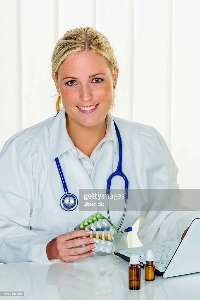 Женщина врач фото. Примерный врач. Инэ врач. Врач фото момент. Врач первой степени