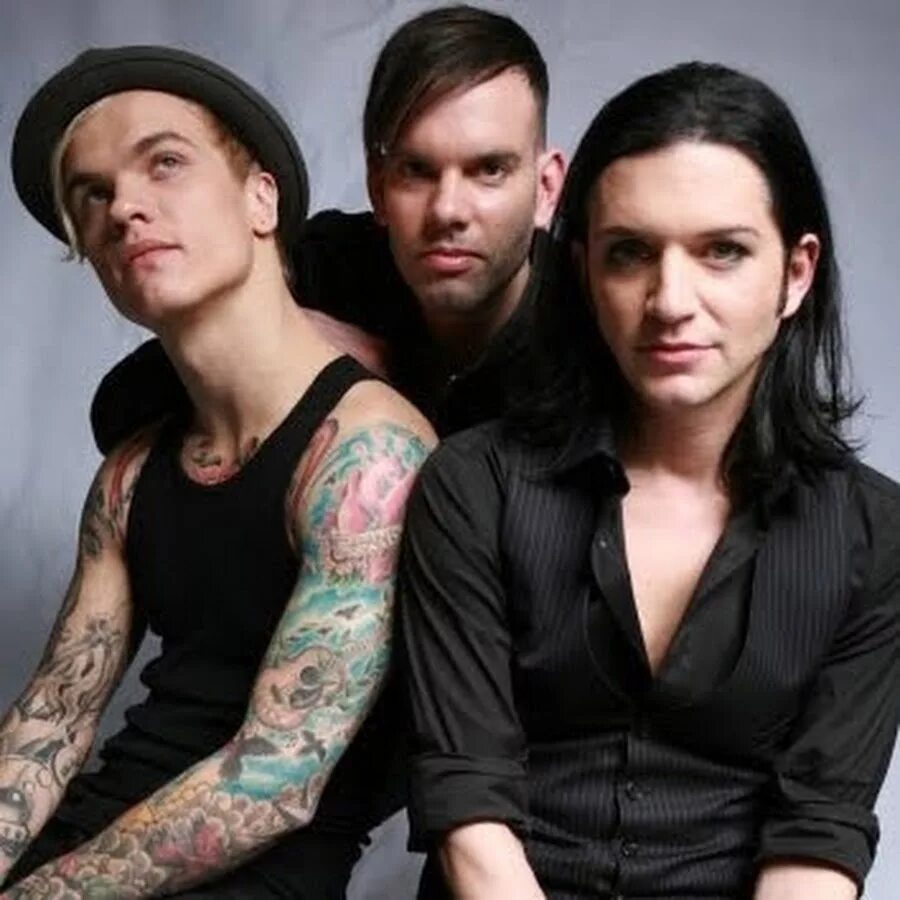 Placebo обложки альбомов. Placebo 1. Группа placebo 1998. Placebo 1996. Placebo 1.
