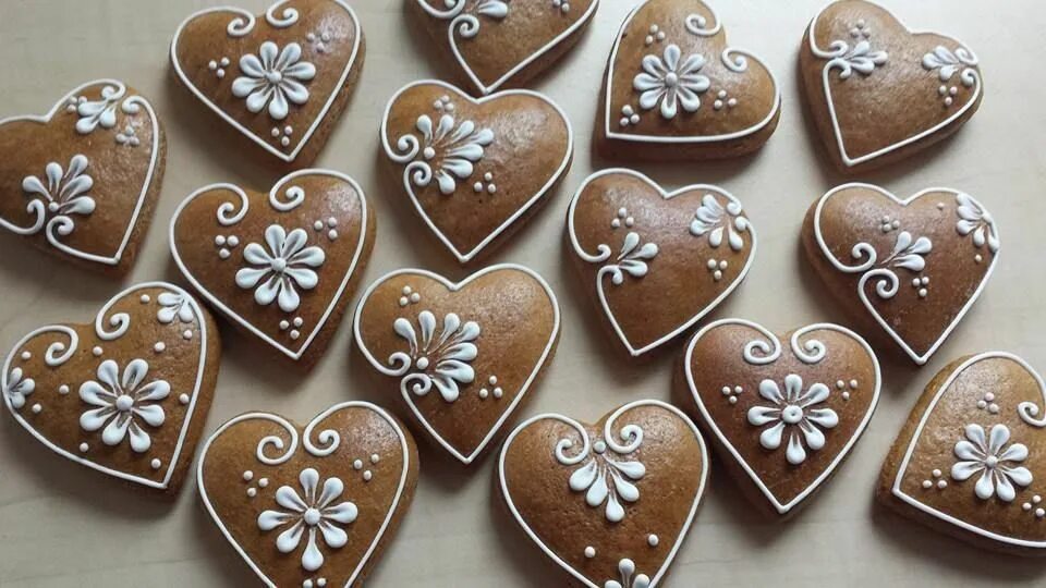 Имбирные пряники Lebkuchen. Расписные пряники. Украшение пряников. Пряничные сердечки. Глазурь пряников белок