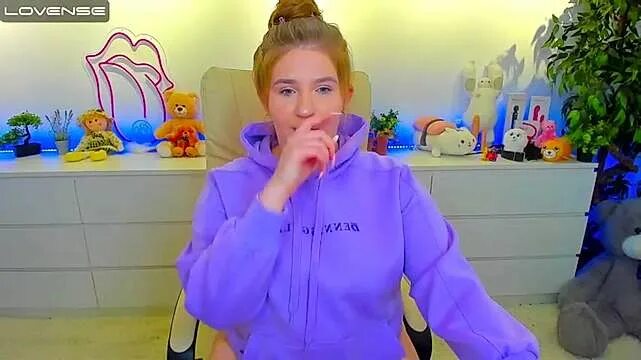 Adele sugar. Adele-sugar запись. adele_sugar webcam. adele sugar чат.