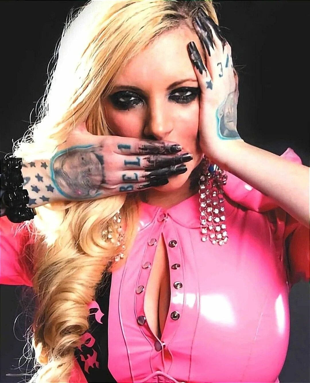 Maria brink. In this moment солистка.