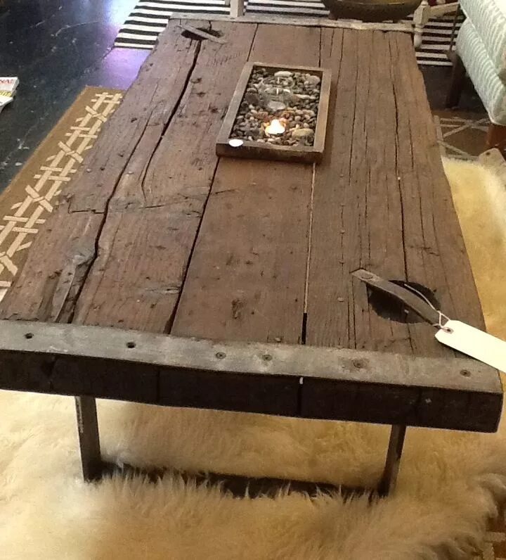 Стол из старой двери. Стол из дверки. Door table. Стол из старой двери. Стол из старой двери.