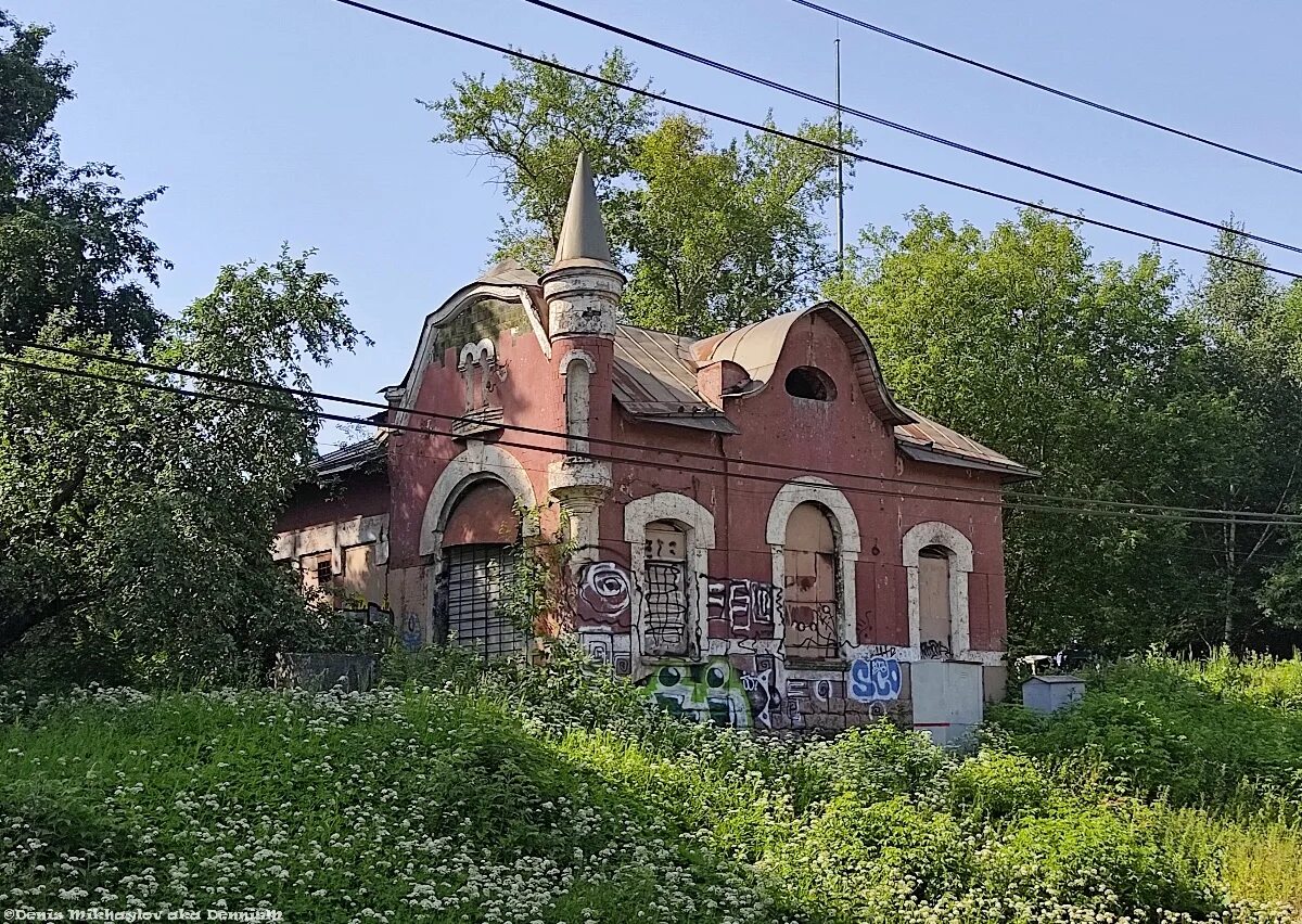 Павильон станции Покровское Стрешнево. Вокзал станции Покровское-Стрешнево. Усадьба Покровское Стрешнево фасады. Вокзал Покровское Стрешнево. Дмитровская стрешнево