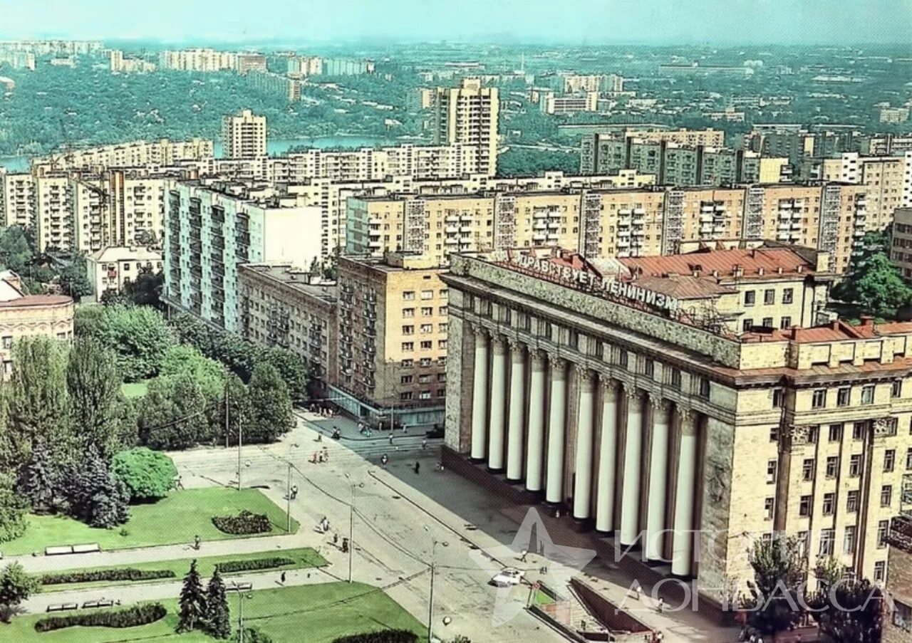 Карта донецкой губернии 1920 года. Здание администрации донецка. Украинская сср, 1970 г. Украинская сср, 1970 г. Пушкина.