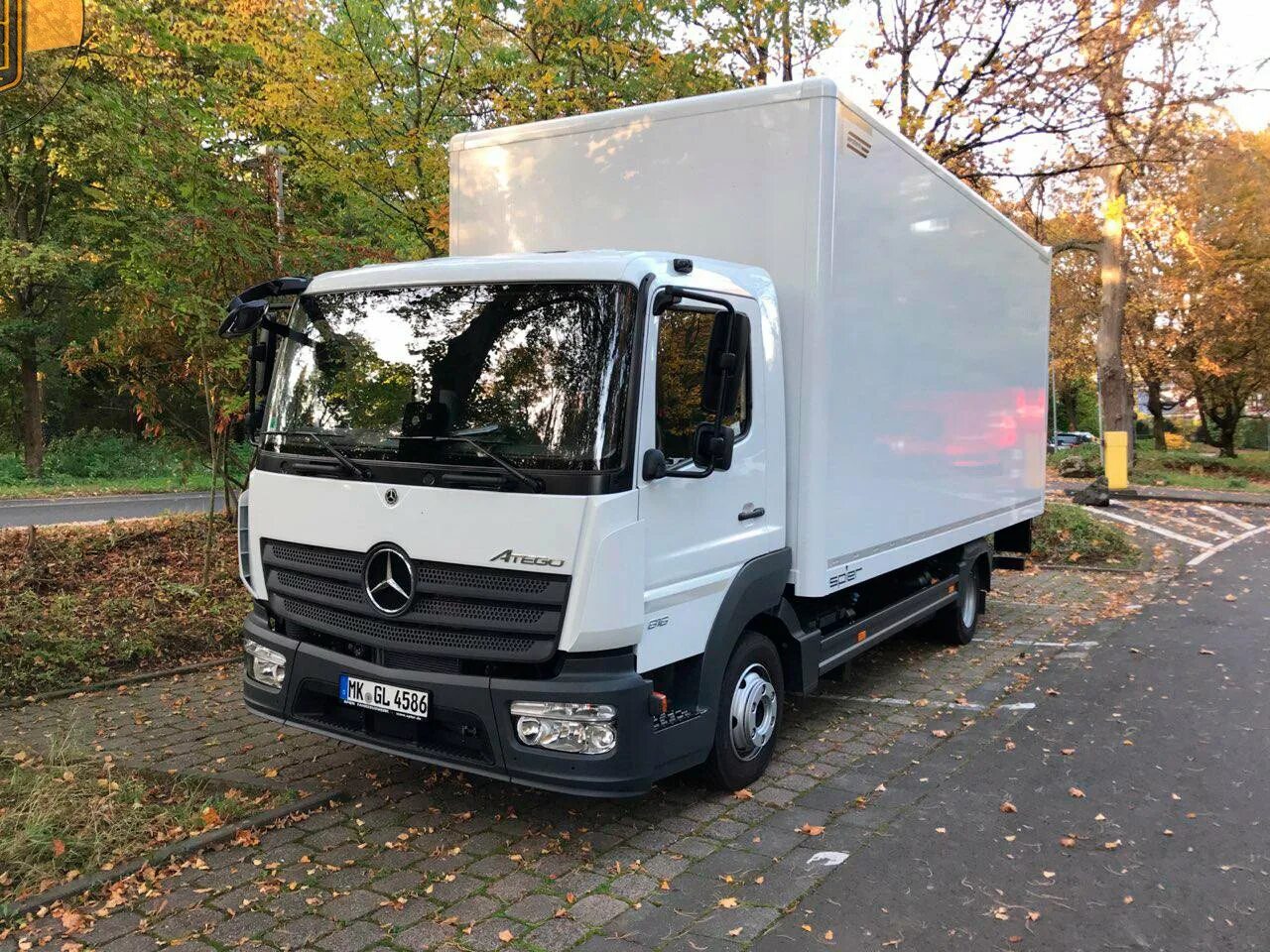 Ман тгл 5 тонн. Мерседес бенц 1117 5 тонник. Renault midlum 220. Mercedes atego 818. 5 тонник бу.