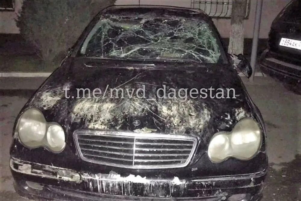 Машина в канал дагестан. Вчерашние дтп в дагестане. Машина в канал дагестан. Машина в канал дагестан. Машина улетела.