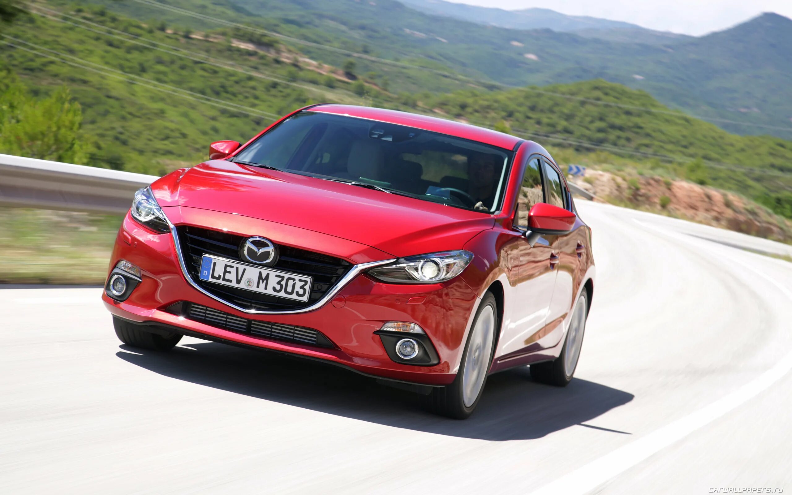 Mazda сайт. Mazda 3. Mazda3 компакт-кар. Mazda Mazda 3 2014. Мазда 3 скайактив 1.5.