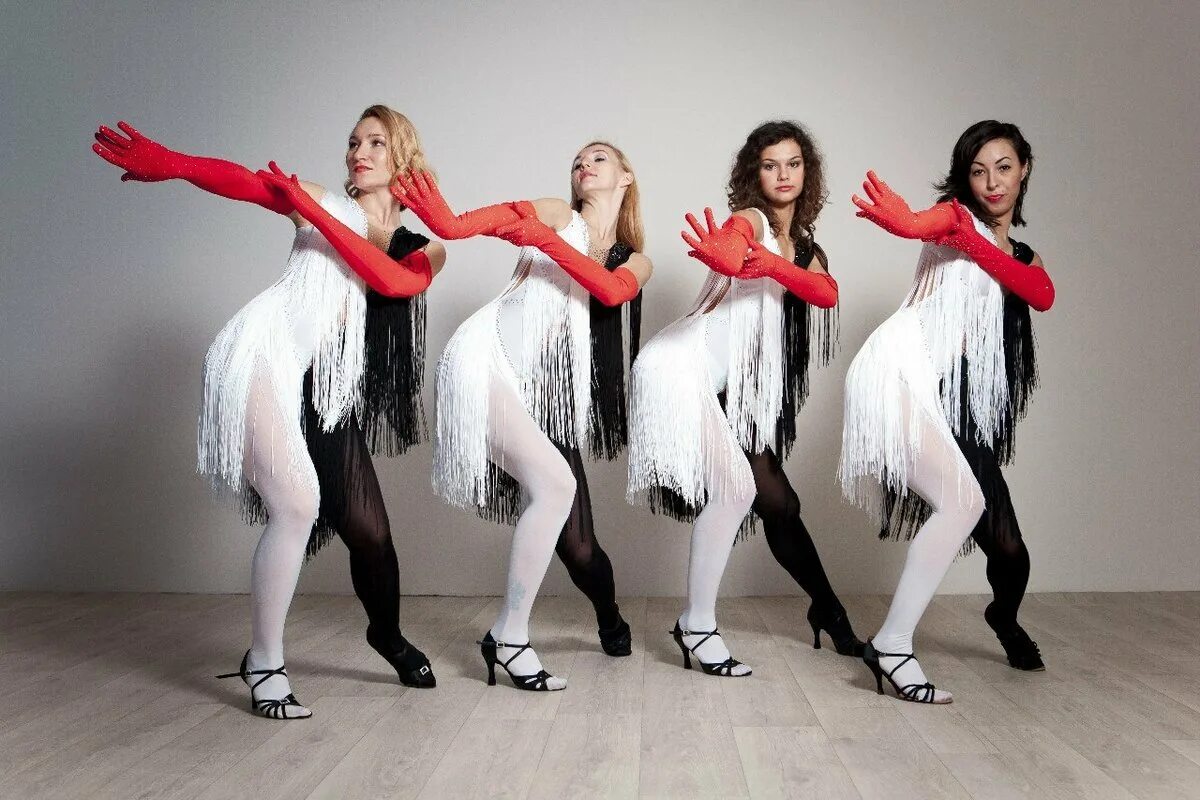 Бейонсе суперкубок 2013. Кэти перри сценический образ. Образ для выступления. Сценический образ. Сценические костюмы рианны.