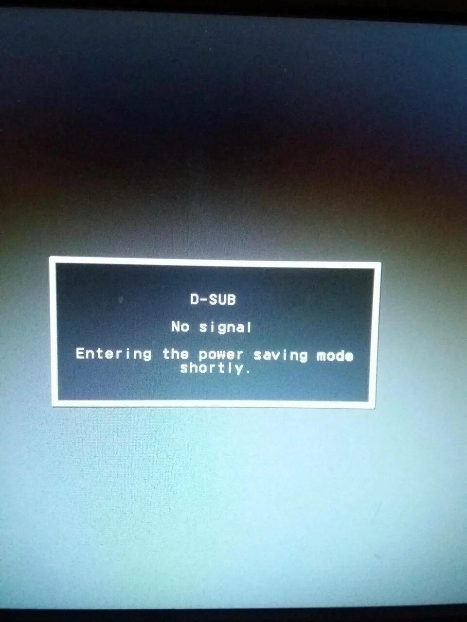 Монитор компьютера пишет нет сигнала. Нет сигнала на мониторе. Power saving Mode на мониторе. Отсутствие на мониторе сигнала.. Надпись на мониторе нет сигнала.