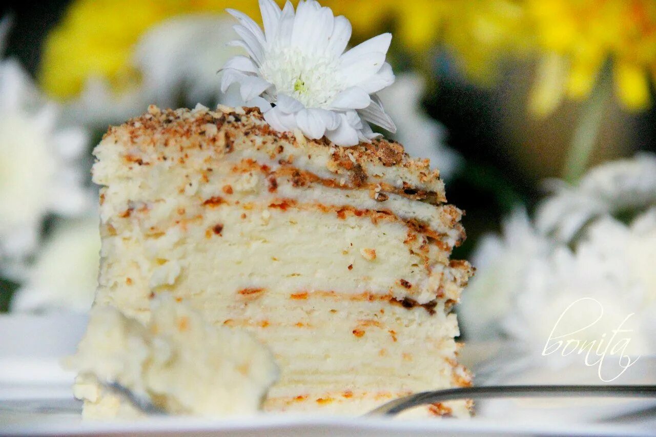 Рецепт творожного наполеона с заварным кремом. Творожный Наполеон торт. Наполеон с творожным кремом. Торт Наполеон с творожным кремом. Торт Наполеон крем с творожным сыром.