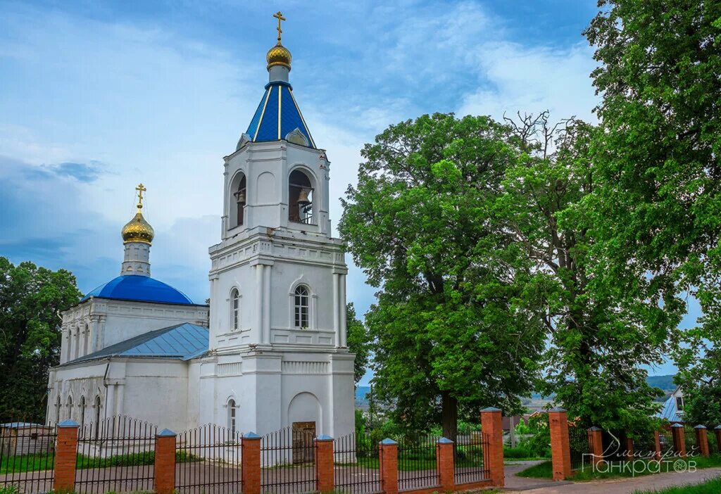 Колодези озеры. Церковь в белых колодезях. белые колодези озеры.