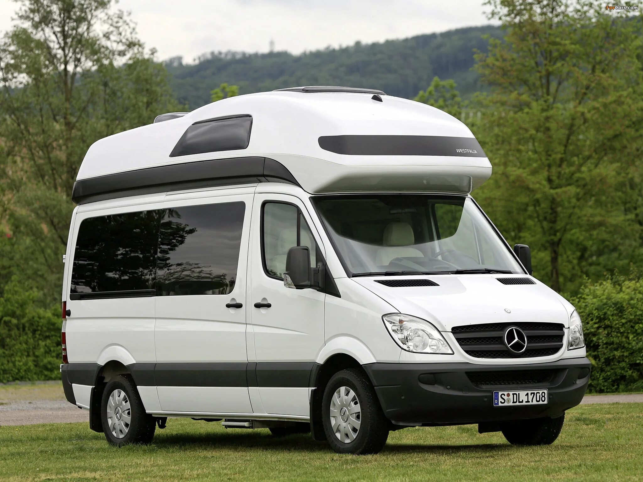 Спринтер рестайлинг. Mercedes-Benz Sprinter w906. W906 Sprinter. Mercedes-Benz Sprinter 906. Mercedes Sprinter w906.