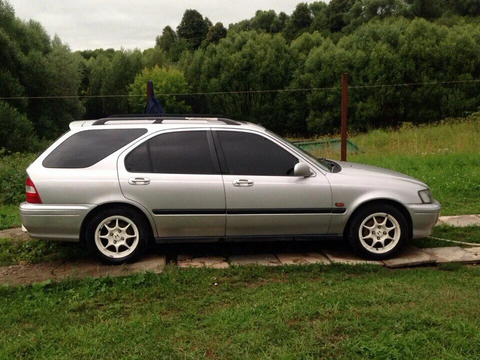 Цивик 98 года. Хонда Сивик 1998 универсал. Honda Civic Aerodeck 1998 универсал. Хонда Civic универсал 1998. Хонда Цивик Аэродек 1998.