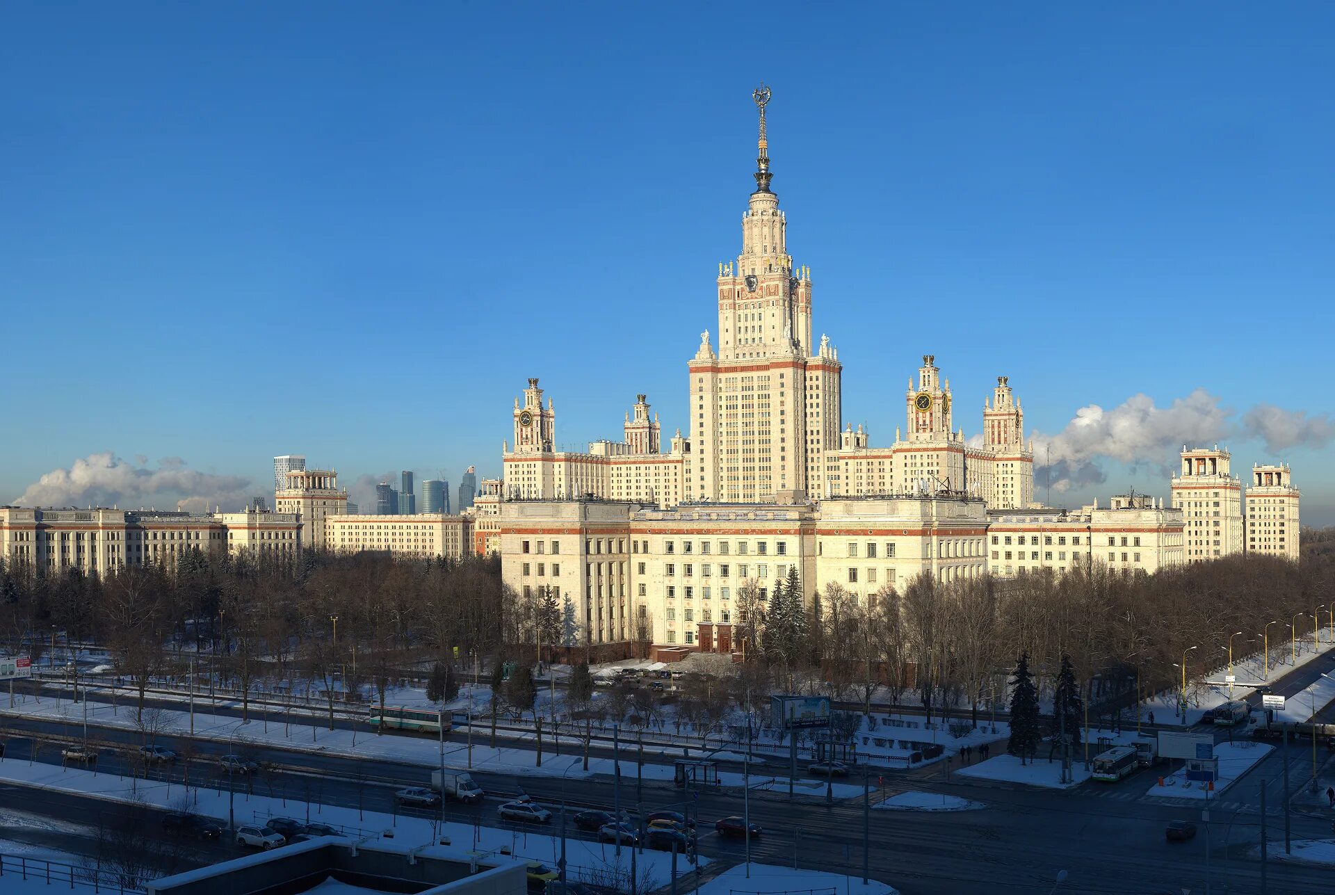 Мгу 16. Здание МГУ В Москве. Главное здание ВМК МГУ. Главное здание МГУ год постройки. МГУ 1895 года.