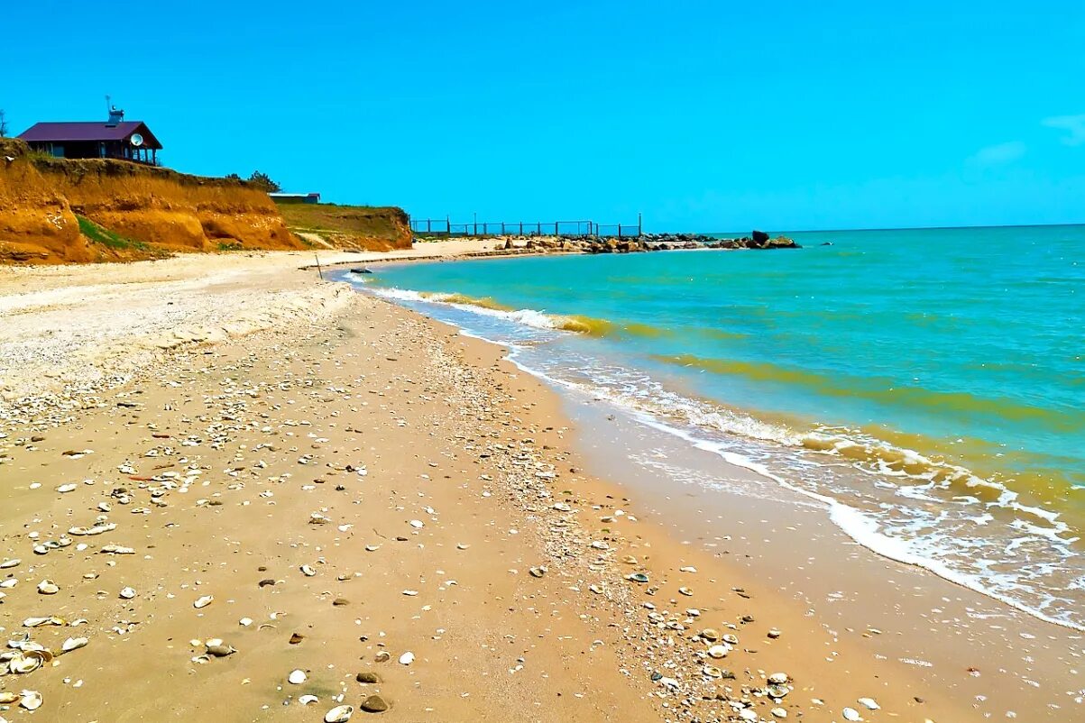 анапа витязево море. посёлок джемете анапа. пляж тортуга витязево. пляж витязево в анапе. море витязево 2023.