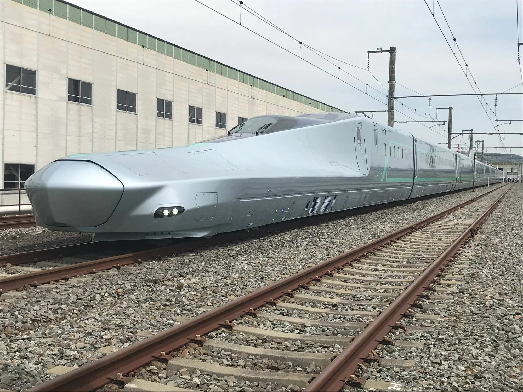 Самый быстрый поезд в мире 603 км/ч. Shinkansen 800. Jr-Maglev mlx01. Скоростной поезд. Поезд 300 км в час