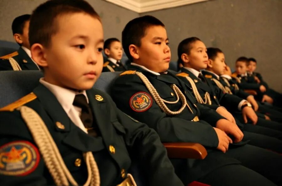 Военная школа. Военная школа в Казахстане. Военная школа для мальчиков. Военные школы для детей Алматы. Армейские школы