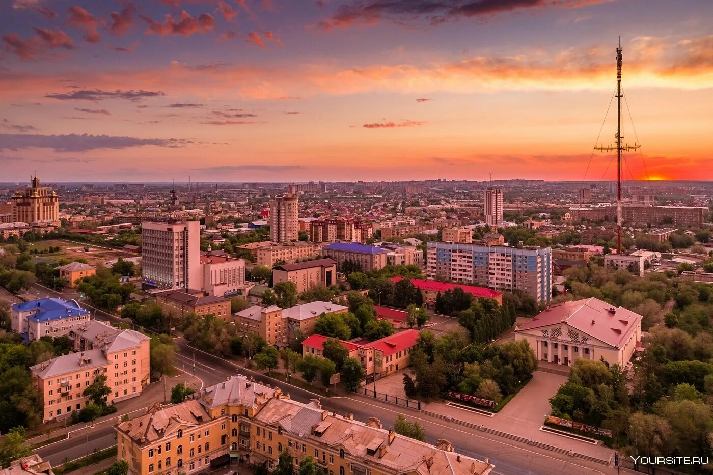 Нова г оренбург. Оренбург центр города. Оренбург панорама. Оренбург Степная столица. Современный город Оренбург.