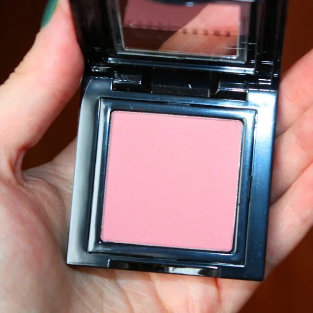 Blush brown. Румяна Бобби Браун Desert Pink. Bobbi Brown румяна blush, Desert Pink. Bobbi Brown blush румяна | Clementine. Bobbi Brown pretty Coral румяна.