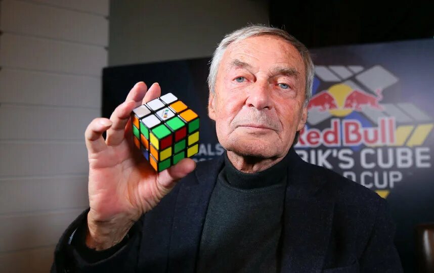 Рубиком фото. Эрнё рубик. Кубик Эрно рубик. Эрнё рубик с кубиком Рубика. Эрно рубик 1974.