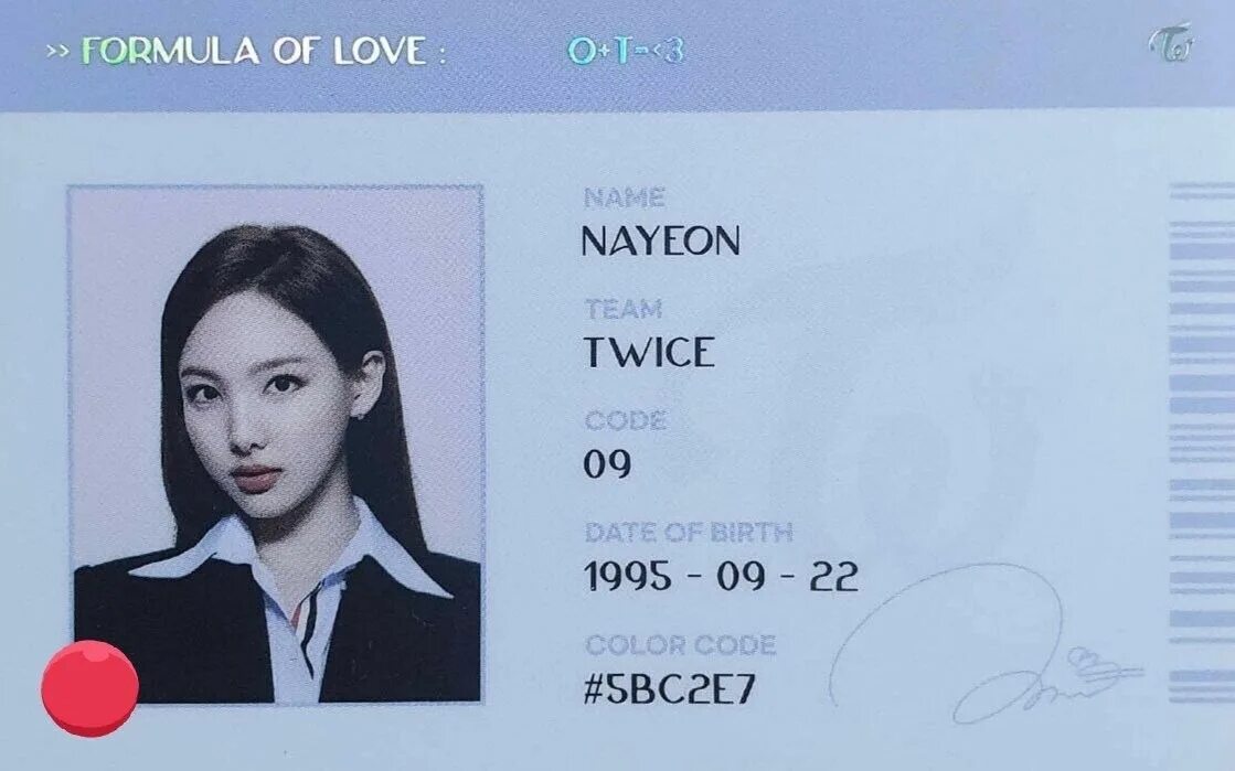 Карты twice. Твайс nayeon. id карты твайс. id карты twice formula of love. наён карты.