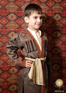 Күйеуі мен әйелі үштік