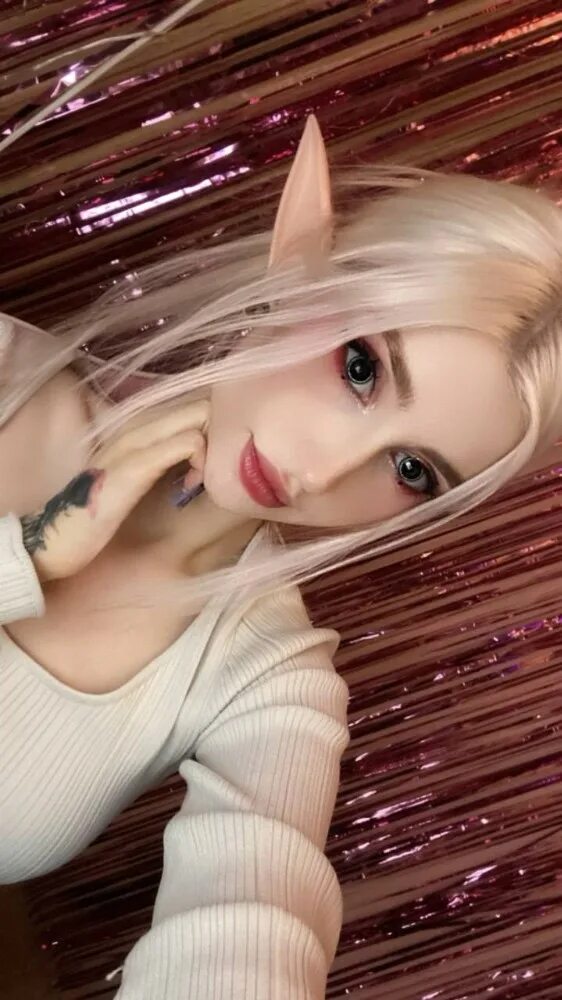 Стримерша таня швед. Карина сычева блондинка. Tati стримерша. Карина стримерша. Стримерши блондинки.