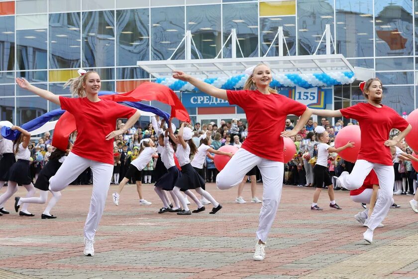 Сайт красноярск школа 156. Школа 155 Красноярск. 156 Школа Красноярск в Солнечном. Школа 156 Нанжуль Солнечный Красноярск.