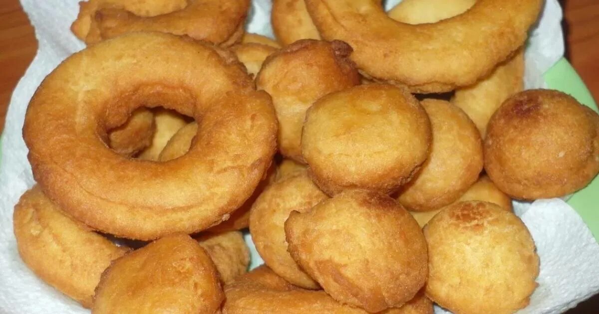 Печенье калачики. Калачи на сгущенке. Калачики со сгущенкой. Калачики со сгущенкой. Печенье калачики.