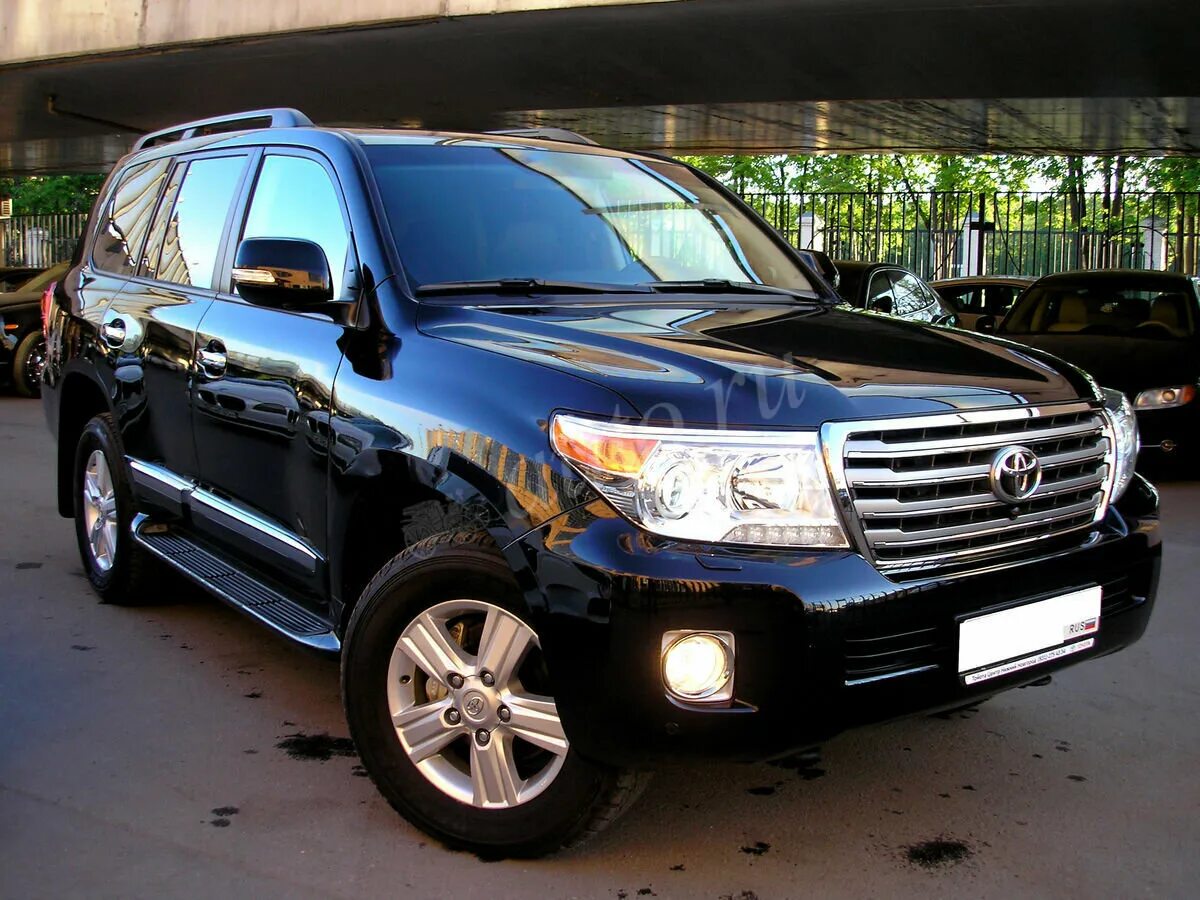 Toyota land cruiser 200 2019. Тойота ленд крузер 2011. Land cruiser 200 рестайлинг 1. Ленд крузер 200 4. Тойота ленд крузер 200 2021 белый.