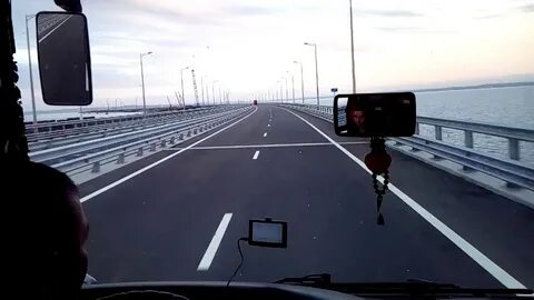 Автобус на крымском мосту