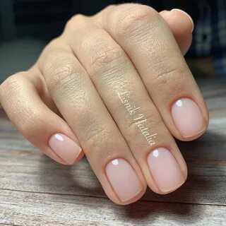 Маникюр на короткие цвет нюдовый