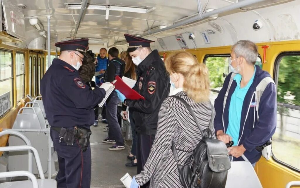 Муп сод. Контролер общественного транспорта. Рейды в транспорте. Рейды в общественном транспорте. Контроль пассажиров в транспорте.