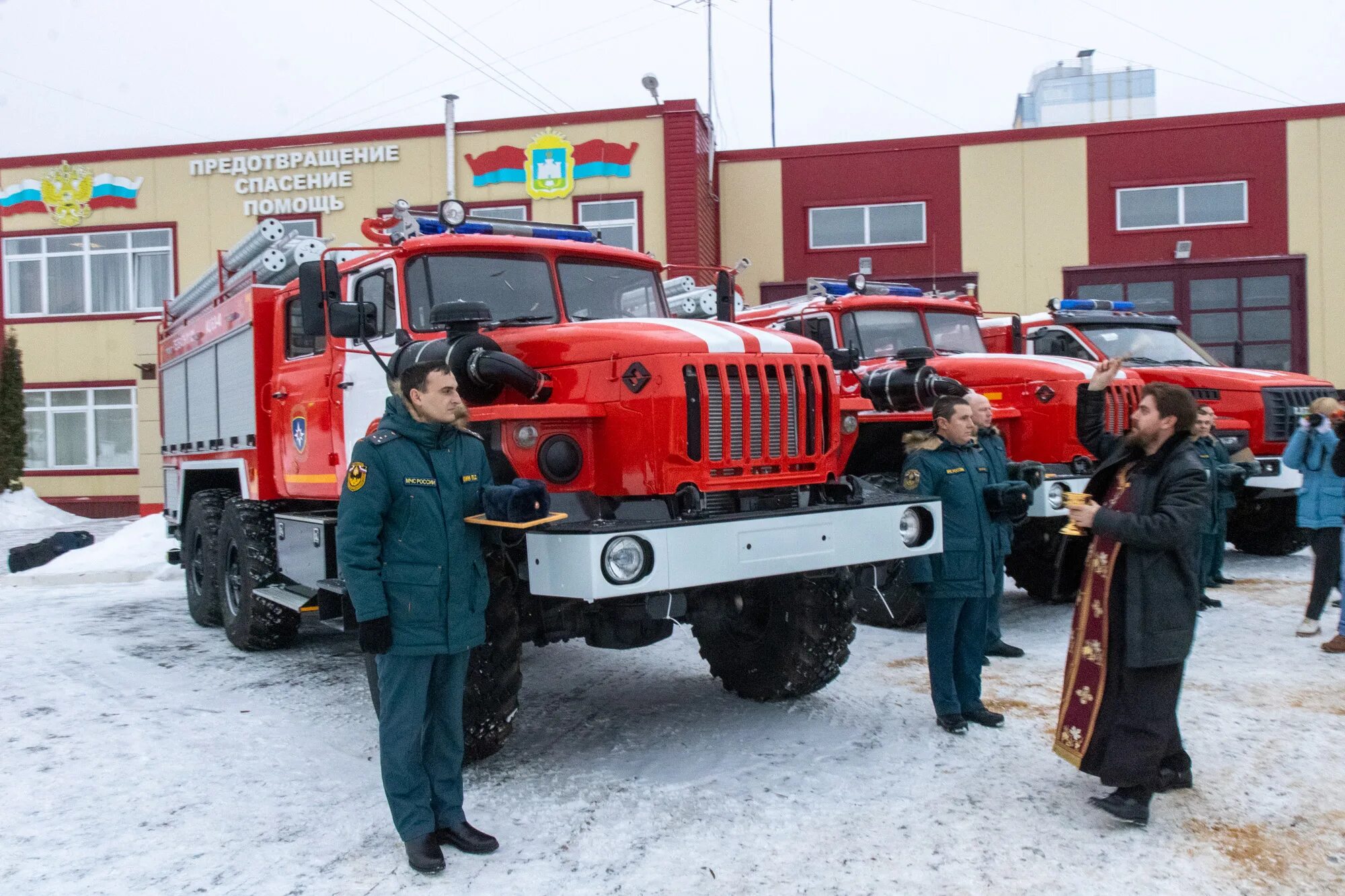 Пожарная техника. Пожарные. Пожарный автопарк. Новая пожарная техника 2024.