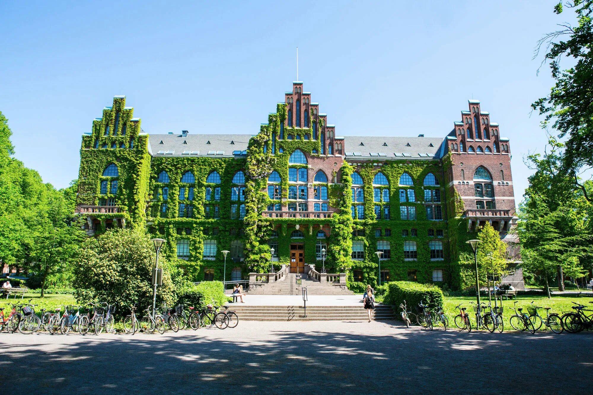 Main university. Шведский Лундский университет. Университет Лунда Швеция.