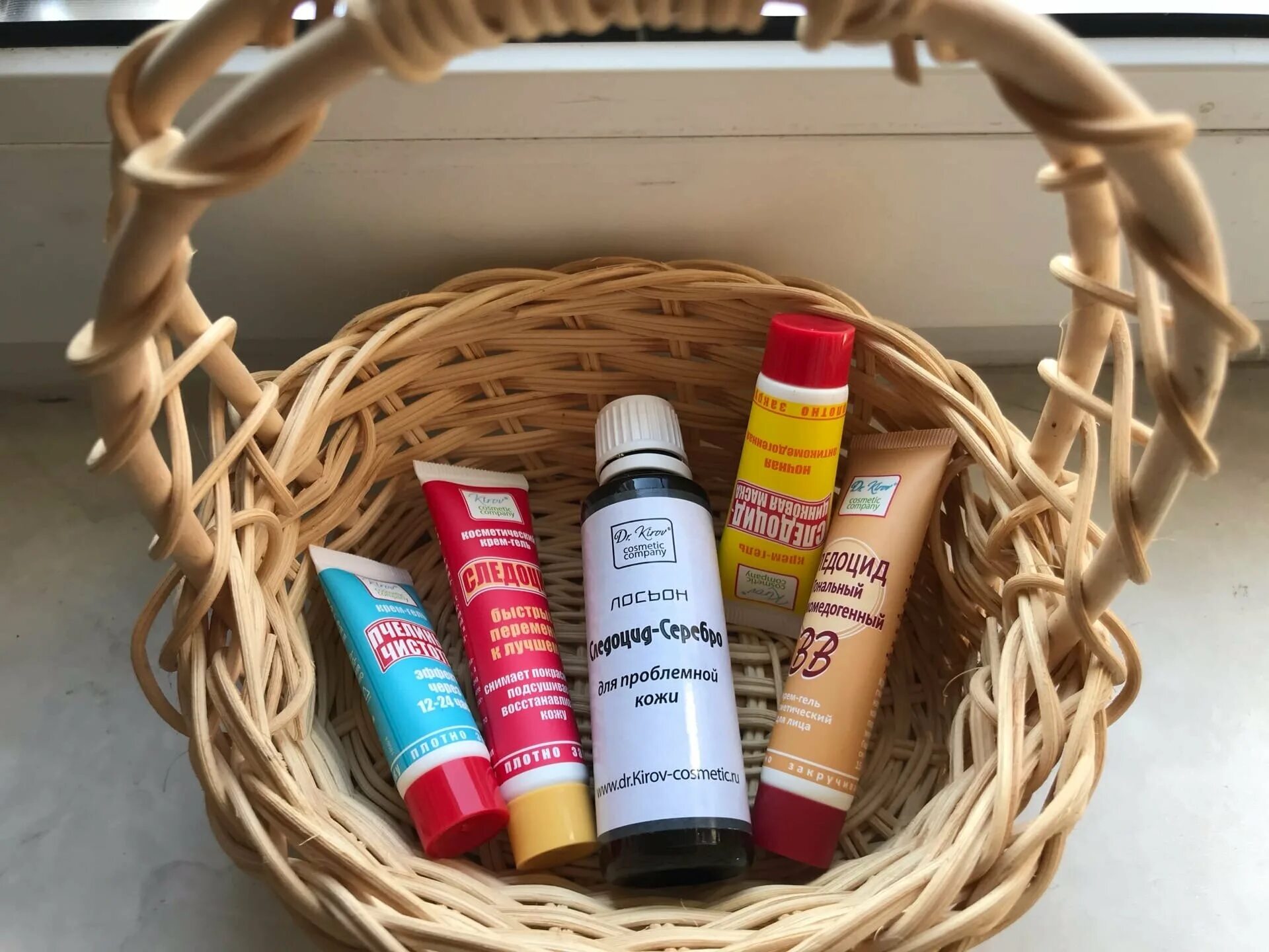 Kirov cosmetic company. следоцид dr. следоцид крем-гель для лица 15мл. Dr. Kirov cosmetic company.