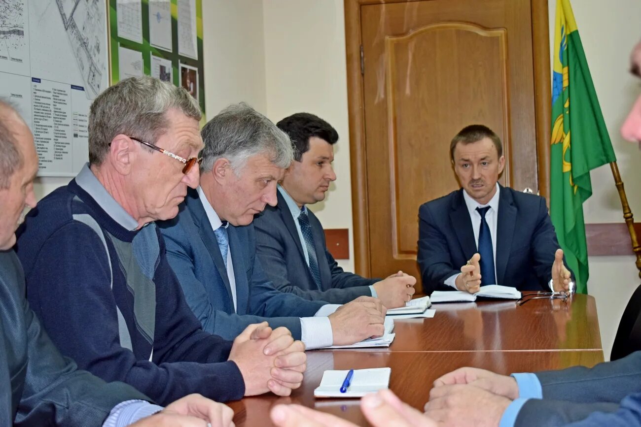 Сайт администрации бутурлиновского муниципального. Глава города Бутурлиновка. Глава города Бутурлиновка Воронежская. Глава Бутурлиновского района Воронежской.