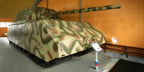 Танк маус в музее