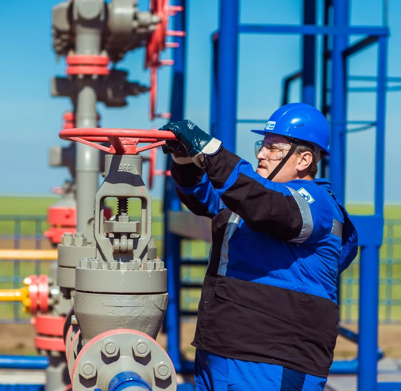 Рабочий нефть газ