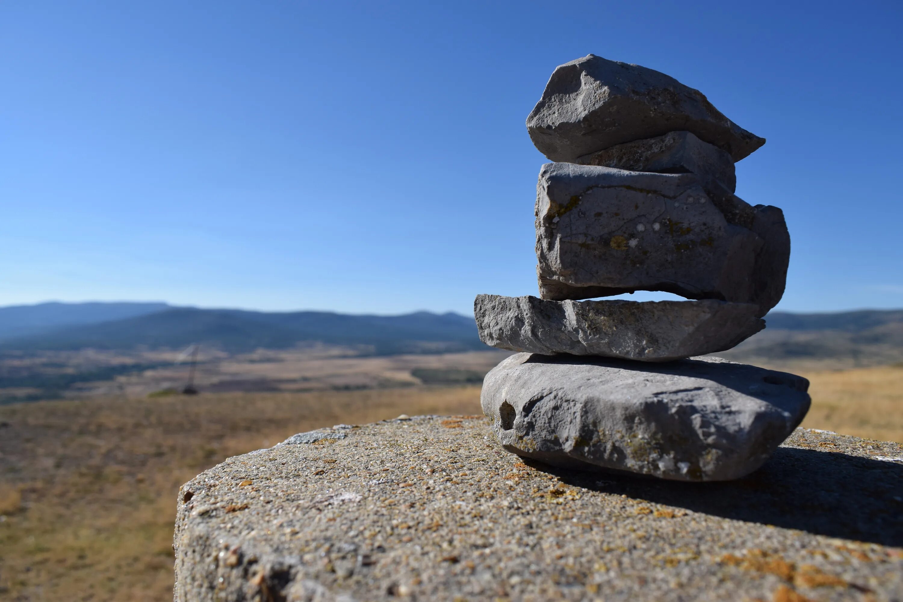 Stones de. Крупные камни. Камни в горах. Изображение камня. Каменные горы.