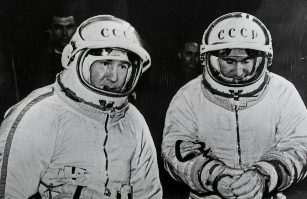 Первый выход в космос алексея леонова. Полет в космос Леонова Беляева 1965.