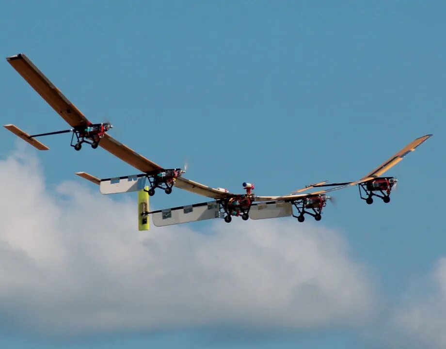 Полет беспилотника звук. Drone Flying Wing. Высота полета дрона. Long Dron. Эффективная высота полета дрона.