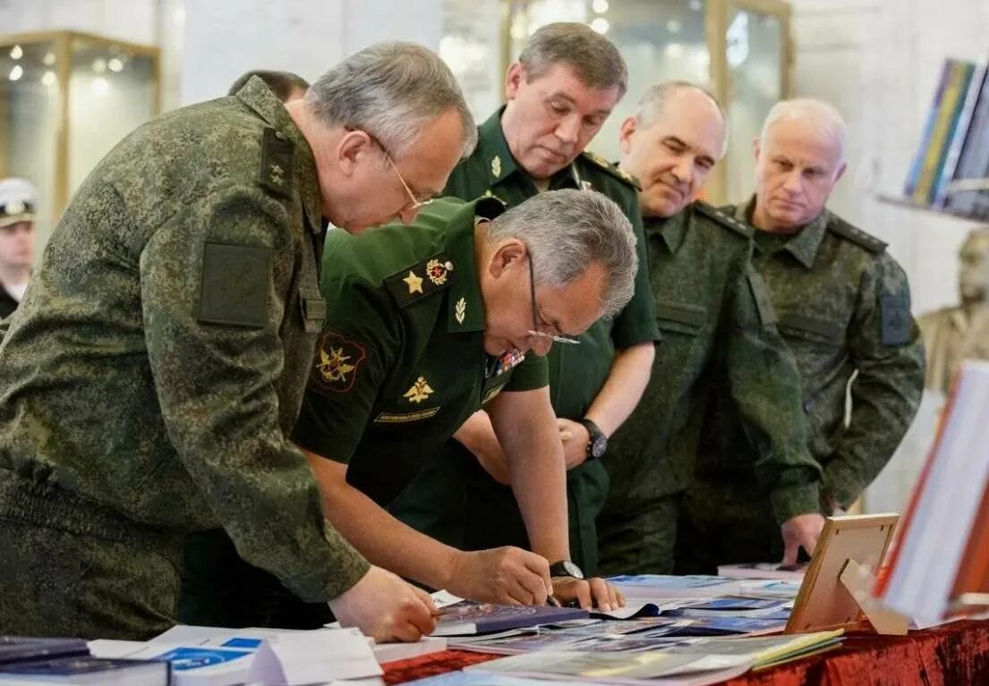 Военная деятельность. Военный штаб. Военное планирование. Деятельность военнослужащих. Национальная военная организация