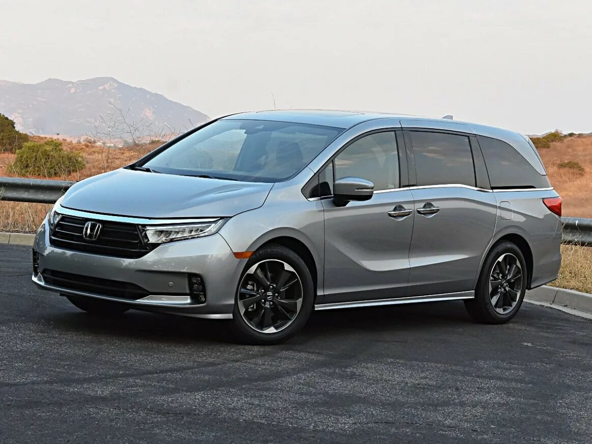 Https auto ru honda. Honda Odyssey 2021. Хонда Одиссей 2019. Хонда Одиссей 2022. Новый Хонда Одиссей 2021.